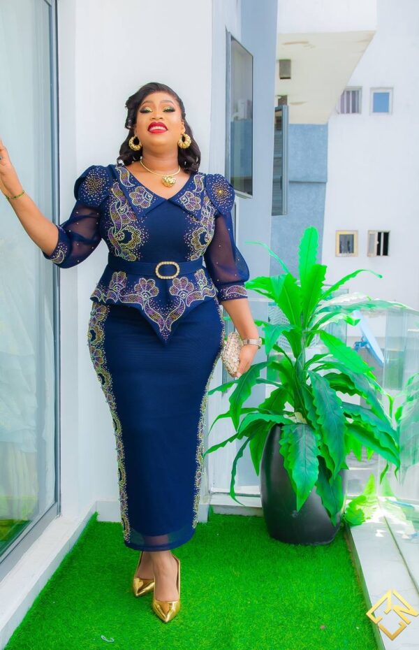 Premium luxury dress available in size 46/50