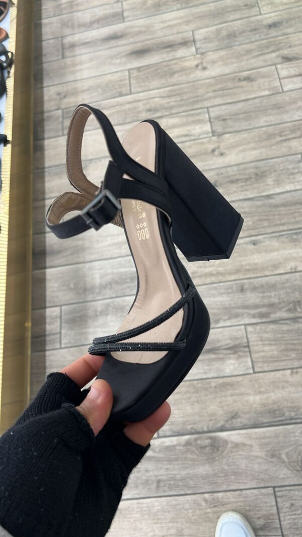 Beautiful luxury ladies heels available in size 38/40